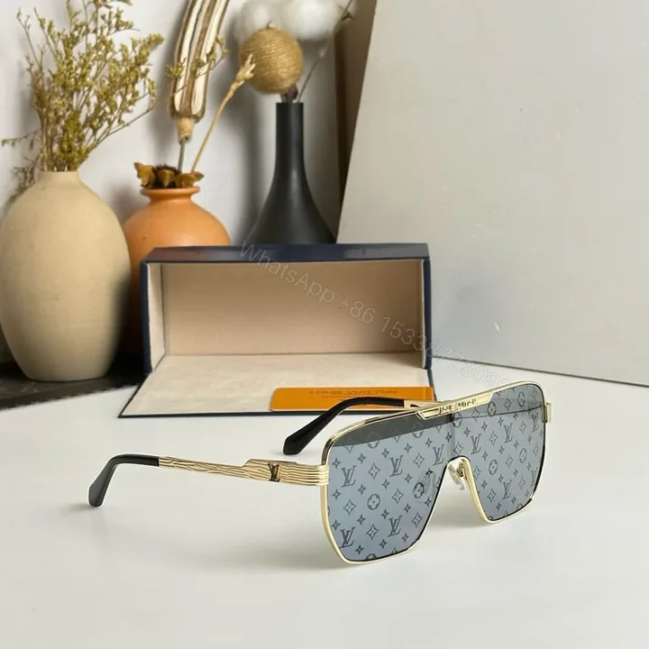 View 1 of LV SUNGLASSES – GLVT34