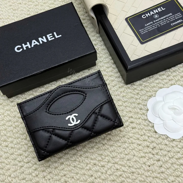 View 1 of Chanel 高仿女士短夾黑色銀扣款 低調時尚極簡精品感