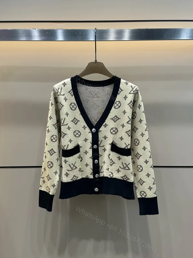 View 1 of LV 原單女士針織外套奶白黑邊Monogram經典V領開襟款