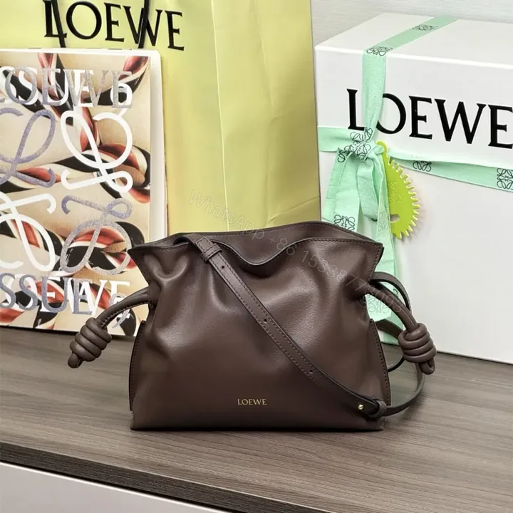 View 1 of 高仿Loewe*Flamenco系列3606福袋包咖啡色Mini免檢版