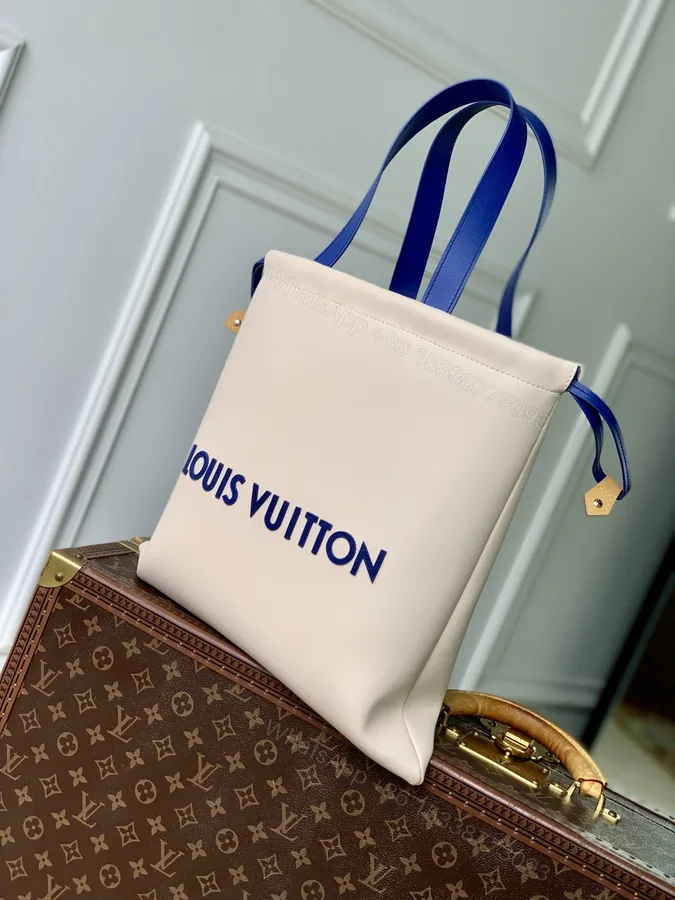 View 1 of LV 精品仿製 簡約帆布托特包 奶白藍色手提款