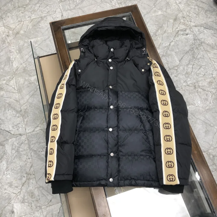 View 1 of Gucci高仿羽絨外套拼接GG老花與米白條紋運動袖