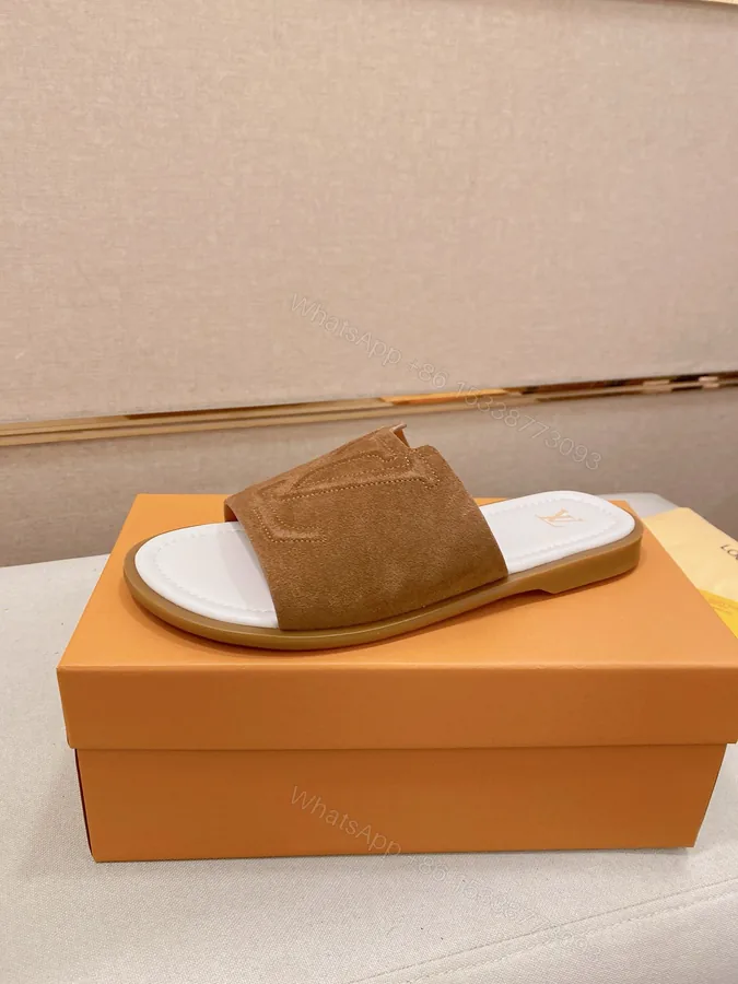 View 1 of LV 一比一 男款經典拖鞋 麂皮質感Logo設計 休閒百搭款