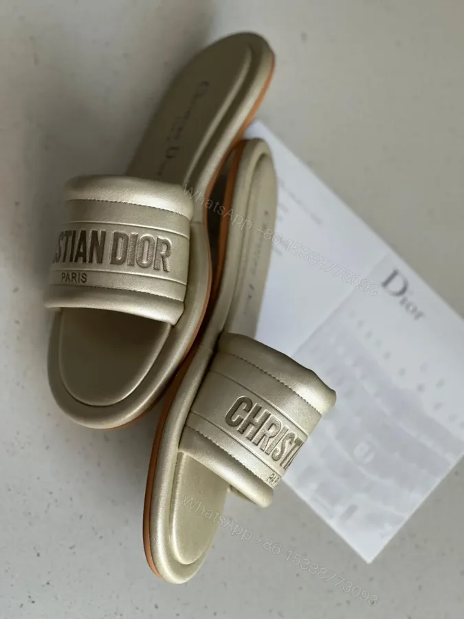 View 1 of DIOR