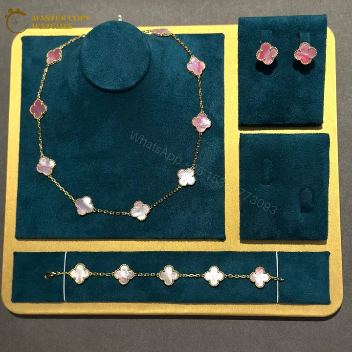 View 1 of Clover Van Cleef Neckless Multicolor