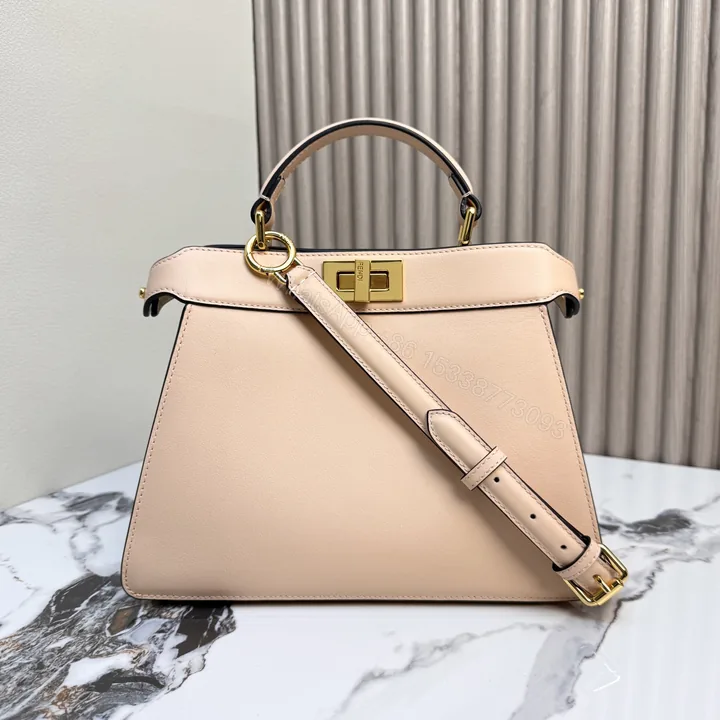 View 1 of FENDI 一比一 Peekaboo 手提包 裸粉優雅斜背款