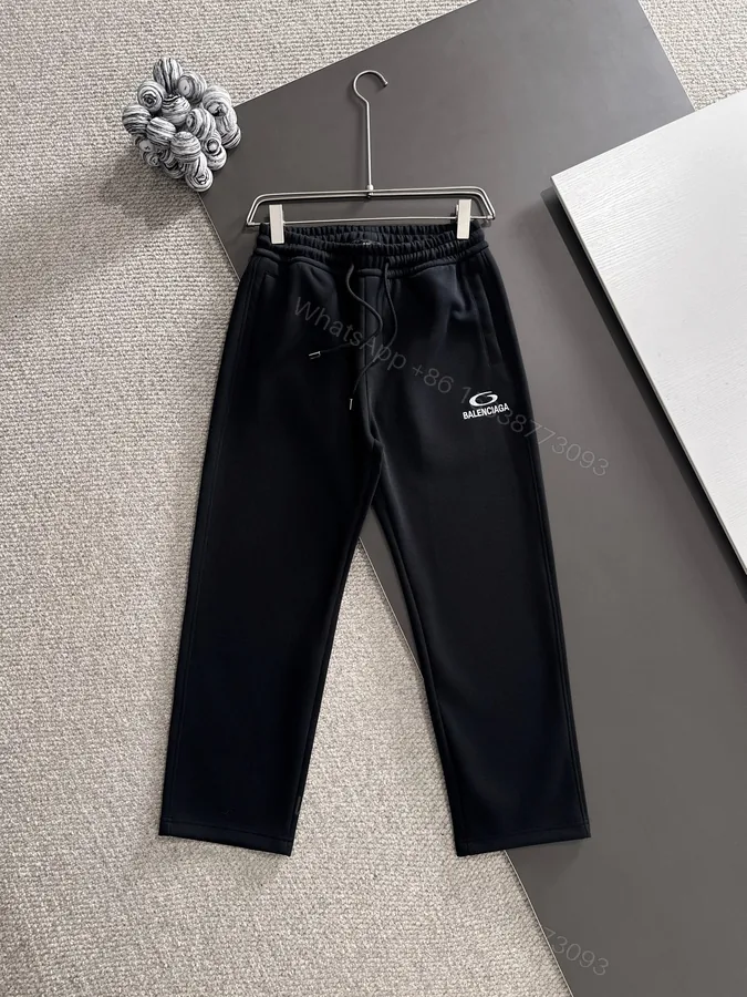 View 1 of Balenciaga 一比一男士黑色立體Logo運動褲 休閒潮感設計