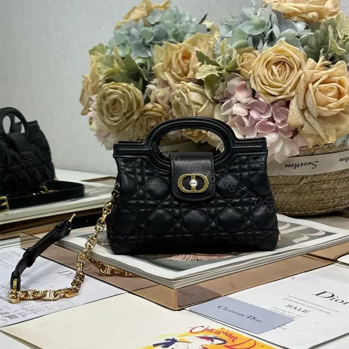 View 1 of 高仿Dior*JolieHandle系列S312M900環扣小羊皮手提包黑色免檢版