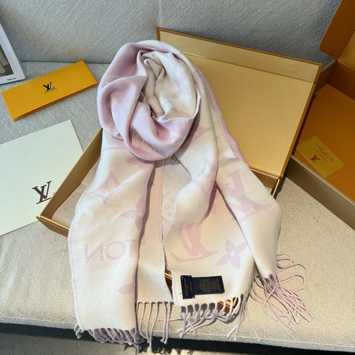 View 1 of LV A貨淡紫色Logo流蘇圍巾氣質輕奢女款