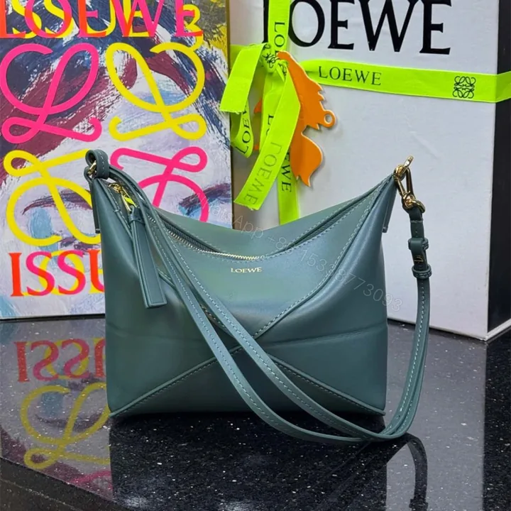 View 1 of 高仿Loewe*Fold系列4535小牛皮手提單肩包香根草色免檢版