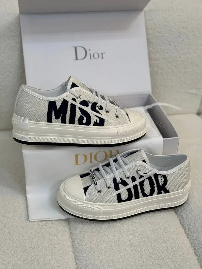 View 1 of DIOR
