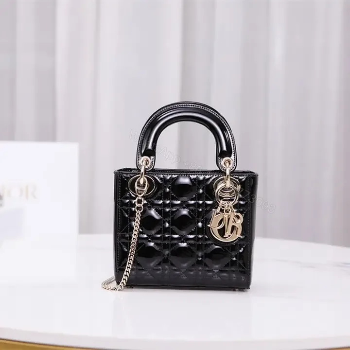 View 1 of 高仿Dior*Lady戴妃包漆面小牛皮淡金扣Mini免檢版