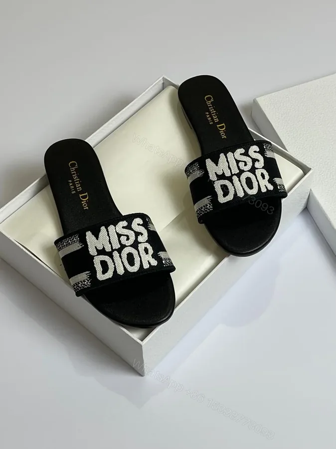 View 1 of DIOR