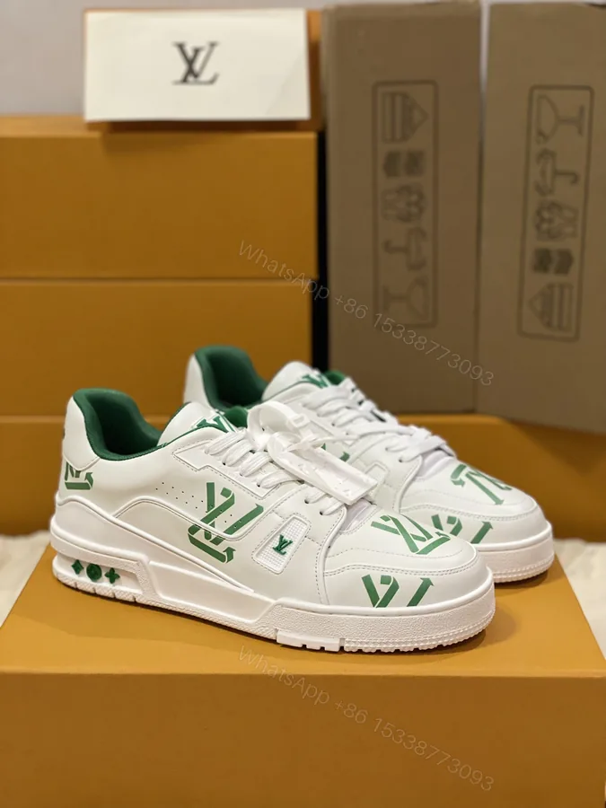 View 1 of LV 高仿綠標Logo運動鞋 白綠撞色拼接百搭款 設計感輕盈鞋底