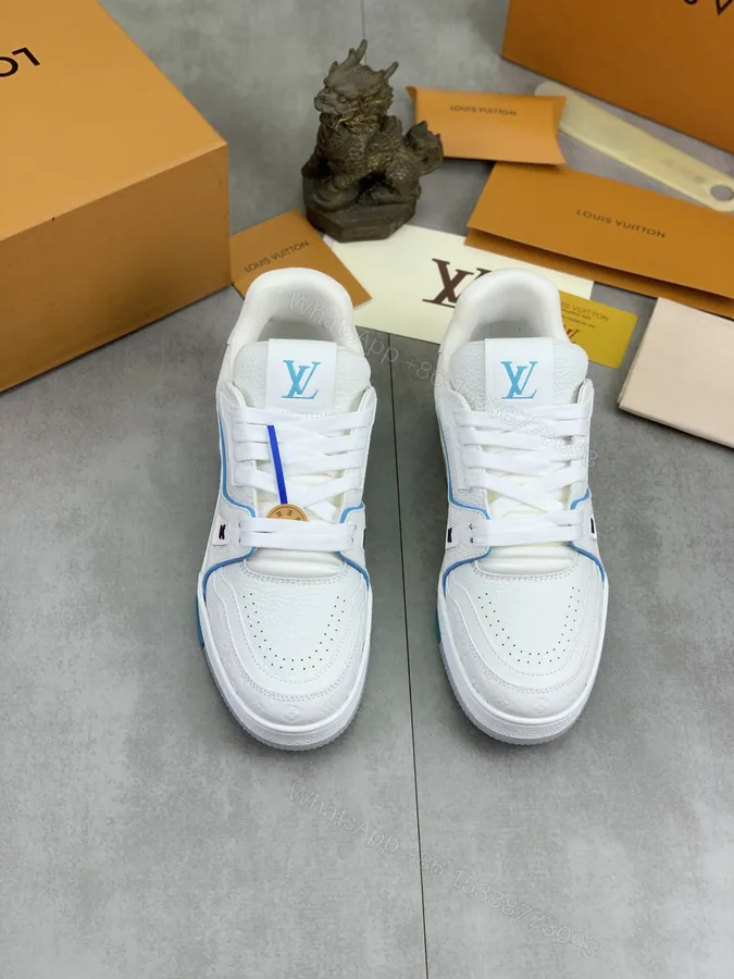 View 1 of LV A貨白色緹花LOGO運動鞋 男士復古風百搭低筒款