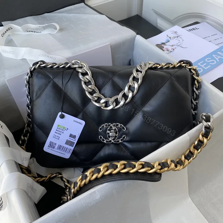 View 1 of CHANEL 頂級原單 2.55 黑色軟皮銀鏈包 高質感羊皮鏈條肩背包