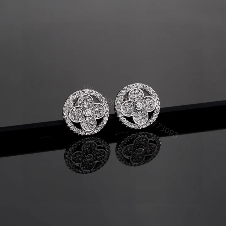 View 1 of LV A貨滿鑽四葉花耳環 女款氣質百搭耳釘 高級感輕奢飾品