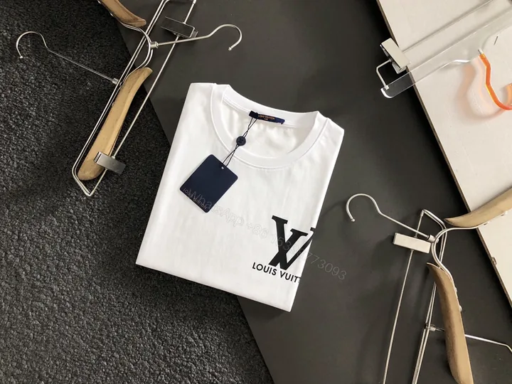View 1 of LV 精品仿製白色短T 單側Logo設計 極簡風格清爽百搭必備