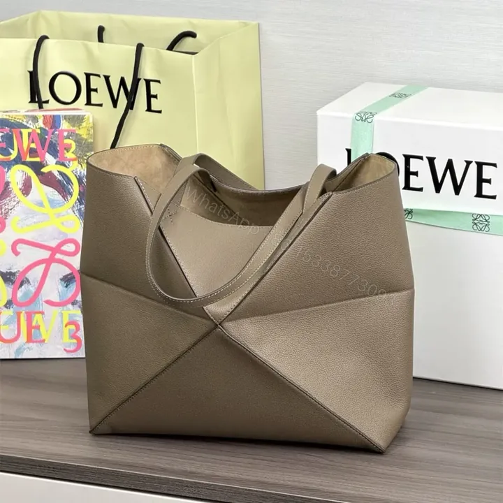 View 1 of 高仿Loewe*Fold系列3170幾何Tote包灰褐色中號免檢版
