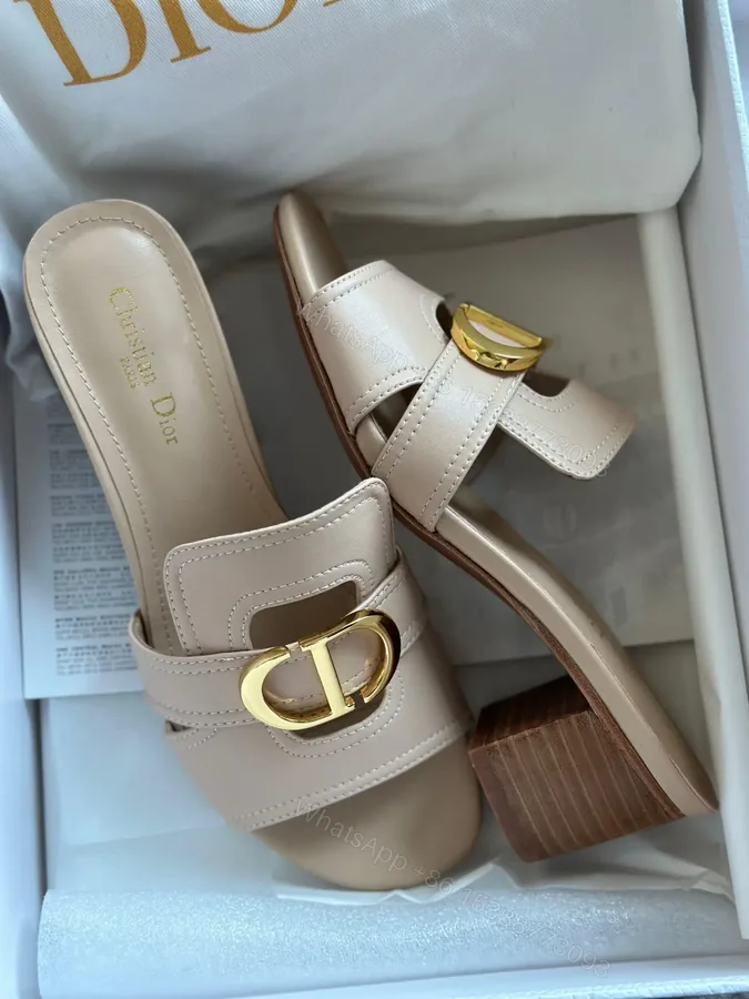 View 1 of DIOR