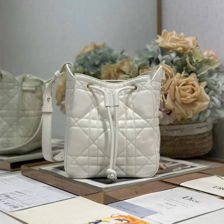 View 1 of 高仿Dior*D-Motion系列M2851M021小牛皮水桶包小號白色免檢版