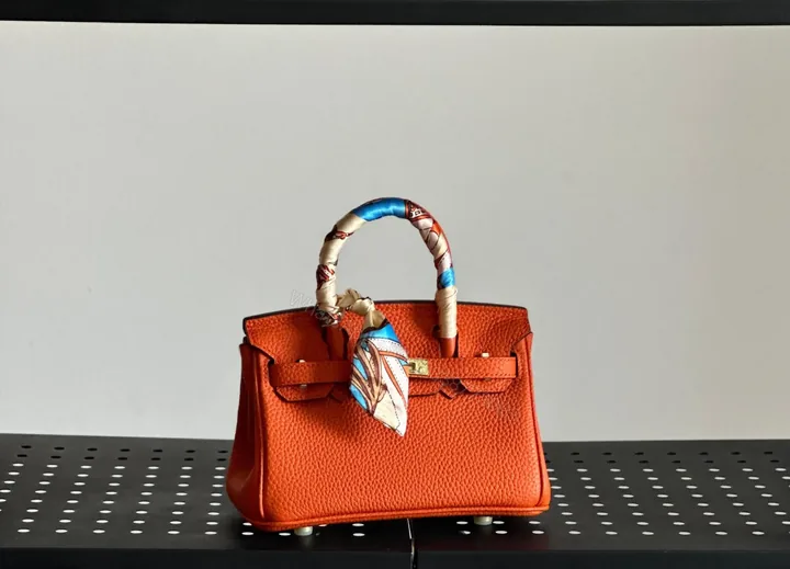 View 1 of HERMES 22CM