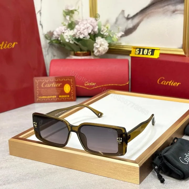 View 1 of Cartier Wayfarer Women Black-Gray UV Protection
