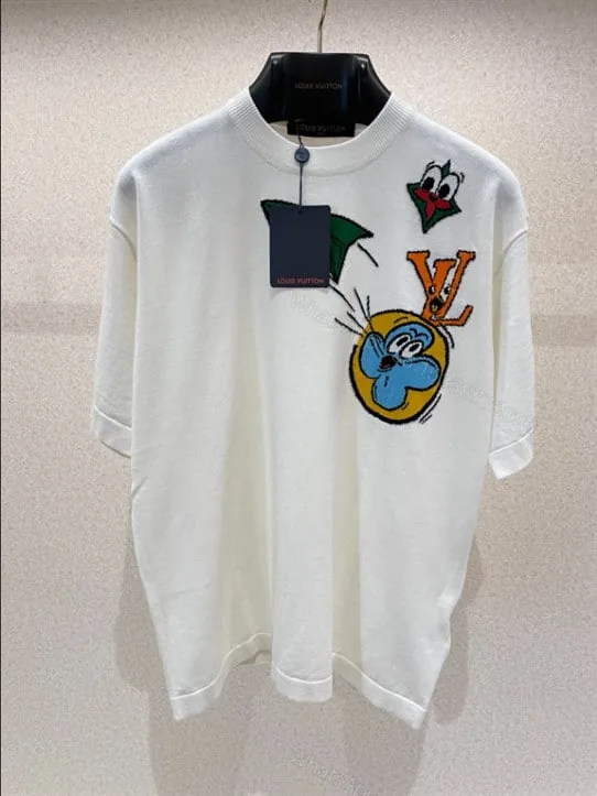View 1 of LOUIS VUITTON T-SHIRT – LV28