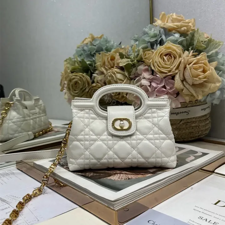 View 1 of 高仿Dior*JolieHandle系列S312M030環扣小羊皮手提包白色免檢版