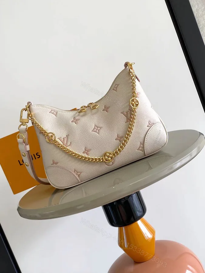 View 1 of LV 原單 女款 Pochette Métis 白色鏈條斜背包 經典翻蓋包