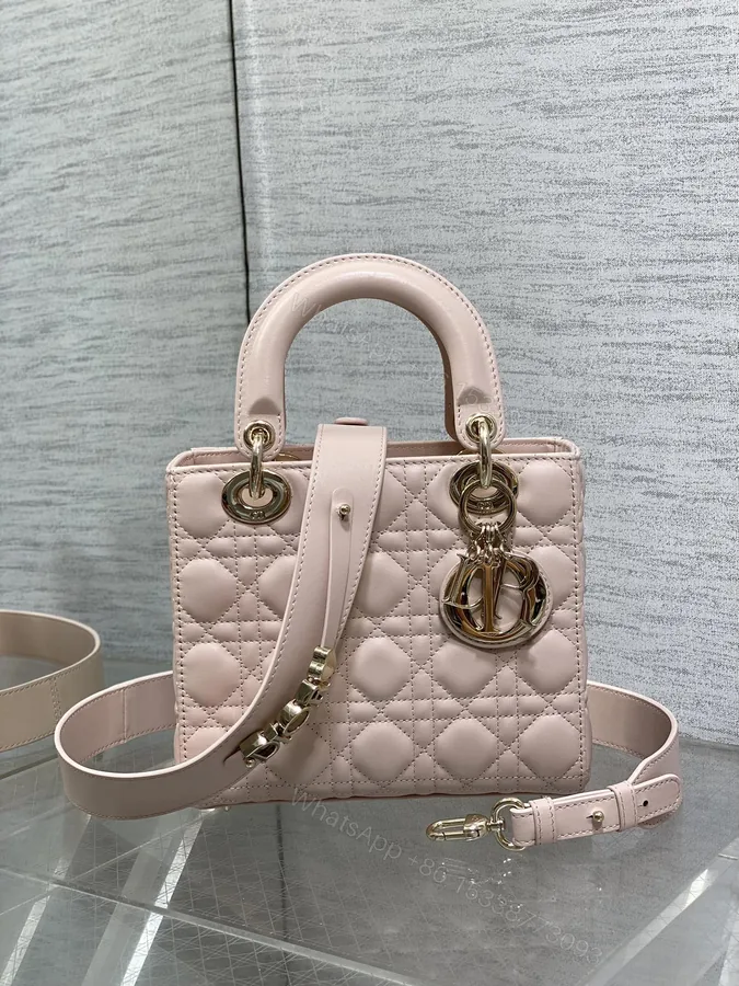 View 1 of Dior 高仿裸粉色迷你Lady包 柔美風格百搭款