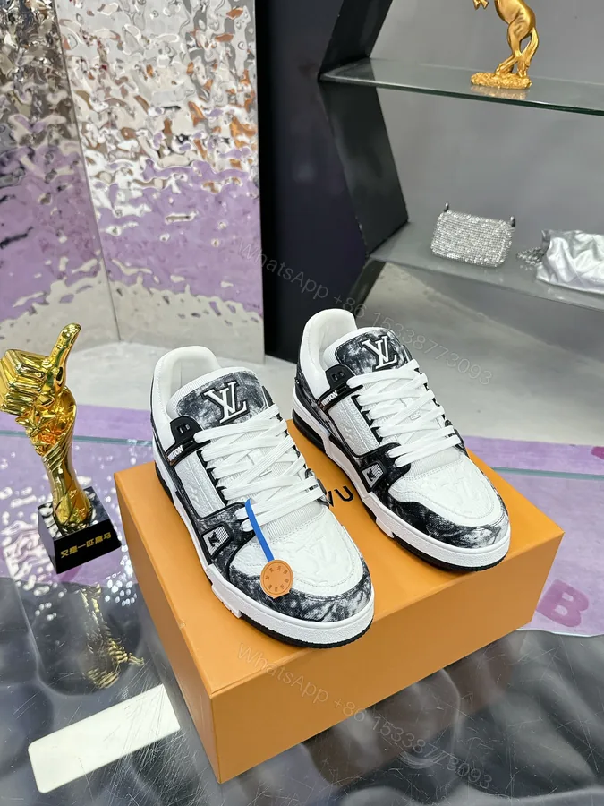 View 1 of LV 精品仿製運動鞋 黑白大理石紋時尚款