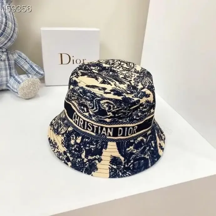 View 1 of DIOR