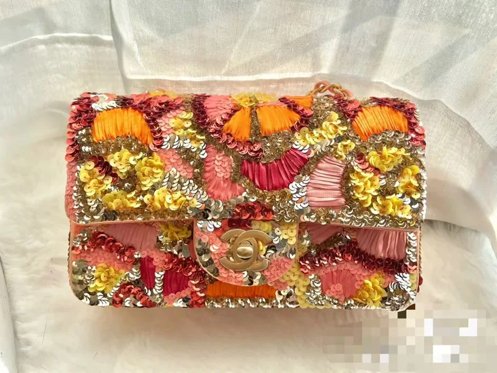 View 1 of CHANEL 一比一 2.55 彩色亮片刺繡鏈條包 手工藝術設計限量女包