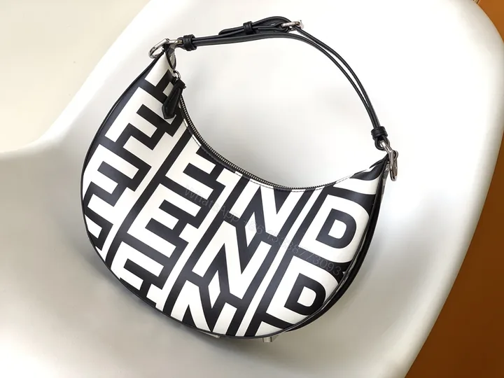 View 1 of Fendi 高仿 Graphy黑白Logo印花半月肩背包時尚個性款