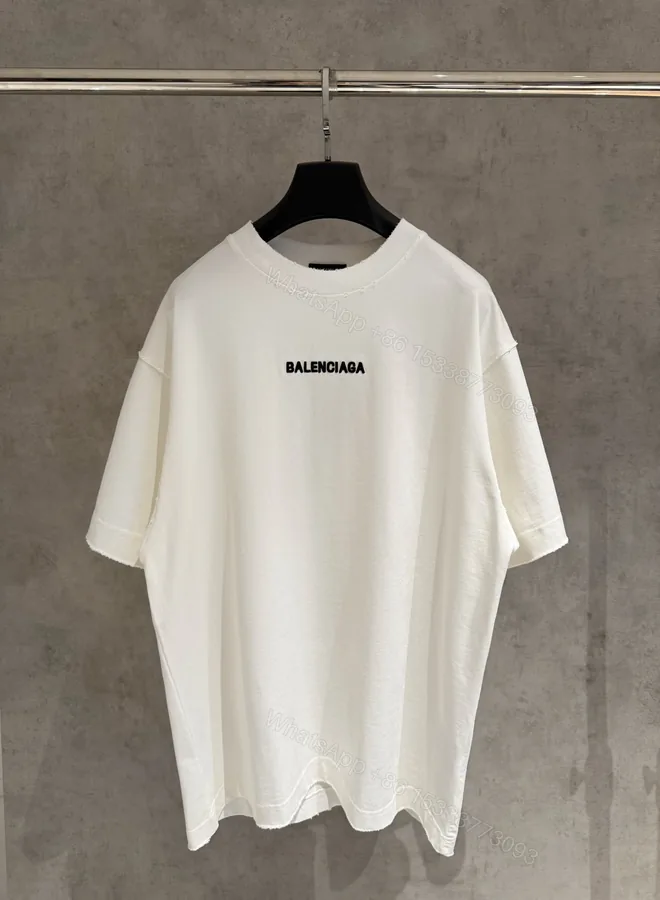 View 1 of BalenciagaA貨白色短袖T恤黑色字樣LOGO百搭極簡設計