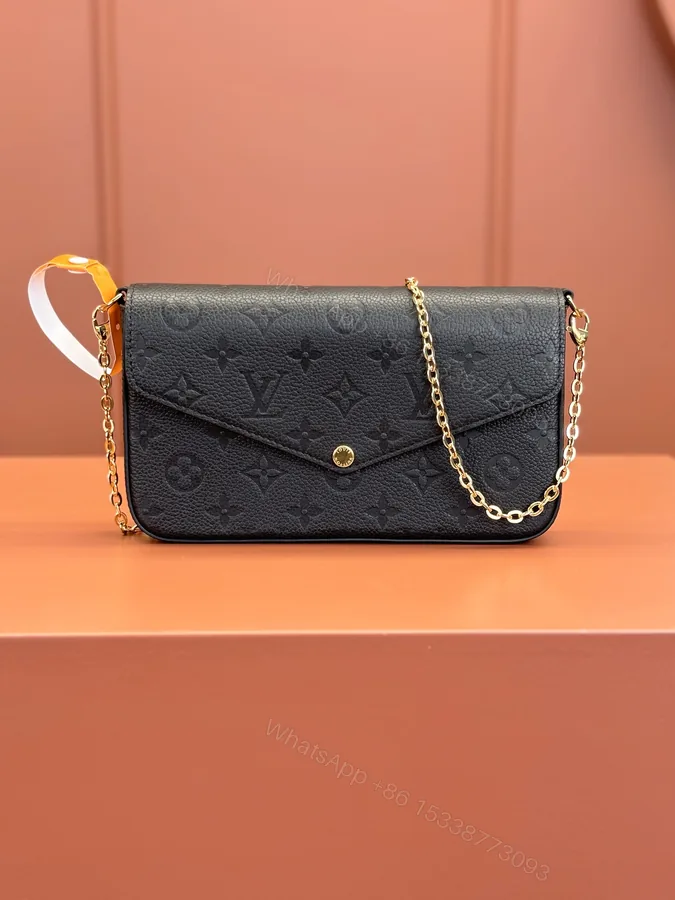 View 1 of LV 高仿黑色Monogram鍊條信封包 M82477 極簡時尚