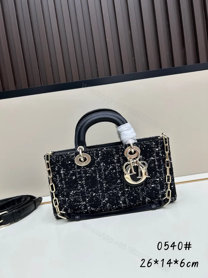View 1 of Dior A貨黑白格紋小方包 質感絨布鏈條設計日常通勤包
