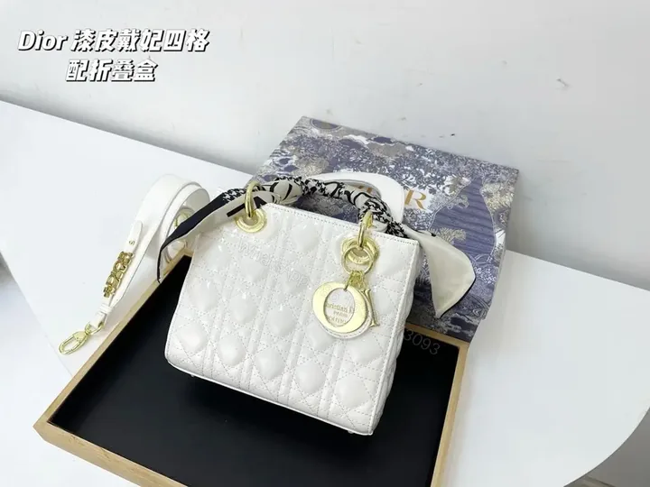 View 1 of DIOR
