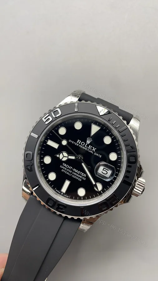 View 1 of RolexA貨 Yacht-Master 镶钻表圈黑盘橡胶带机械腕表