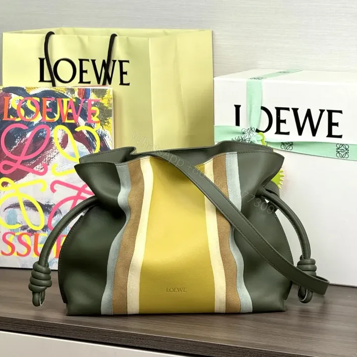 View 1 of 高仿Loewe*Flamenco系列5686拼皮單肩包黃綠色中號免檢版