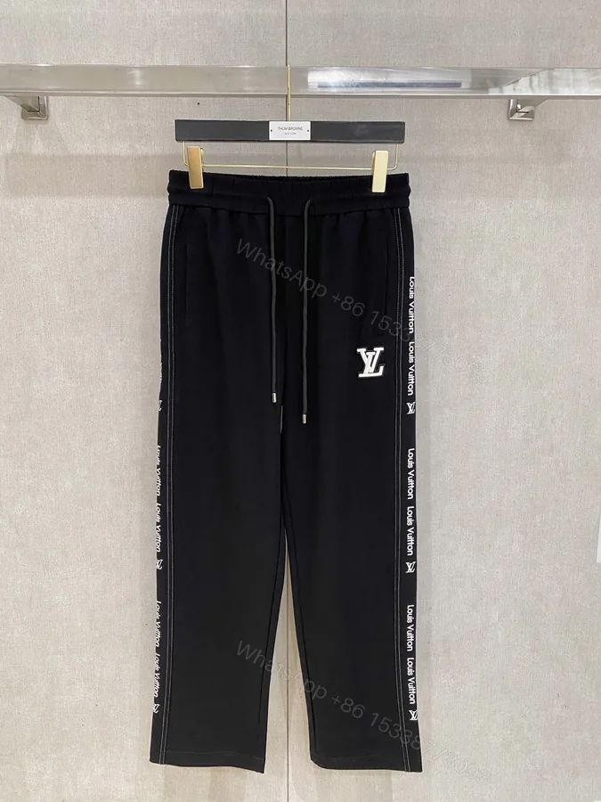 View 1 of LV高仿運動長褲修身版型百搭耐看 休閒時尚2025潮流男裝