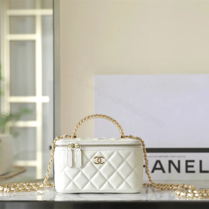 View 1 of 高仿Chanel*24S系列AS3765手柄盒子包白色免檢版