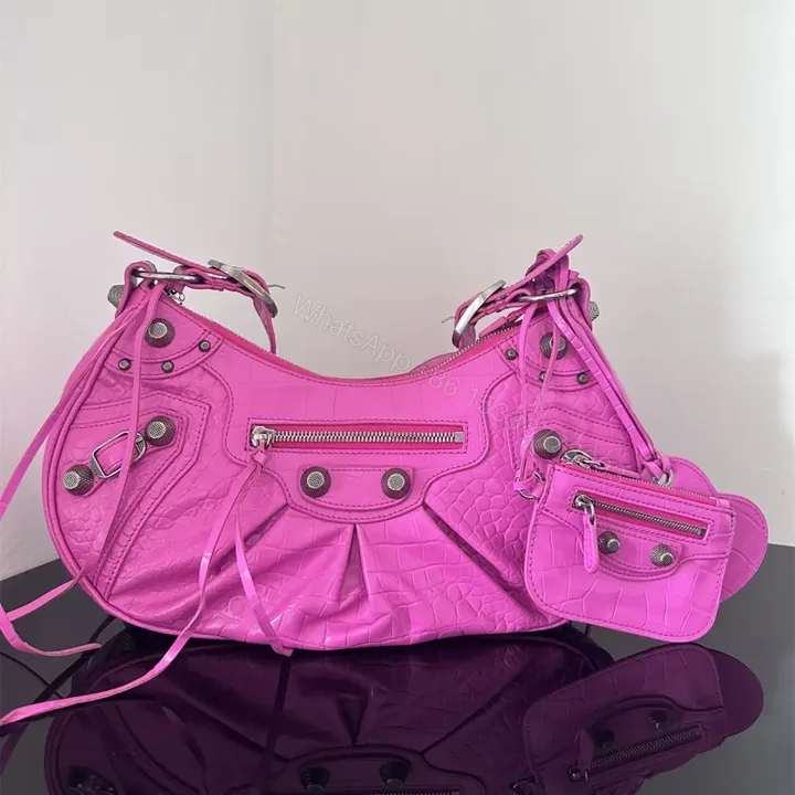 View 1 of 高仿Balenciaga*LeCagole系列餃子包玫紅色S