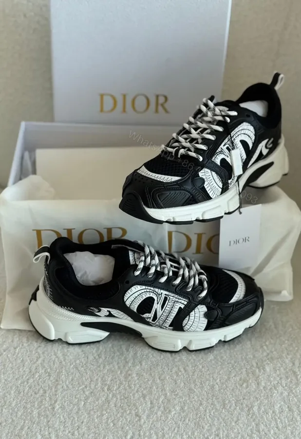 View 1 of DIOR