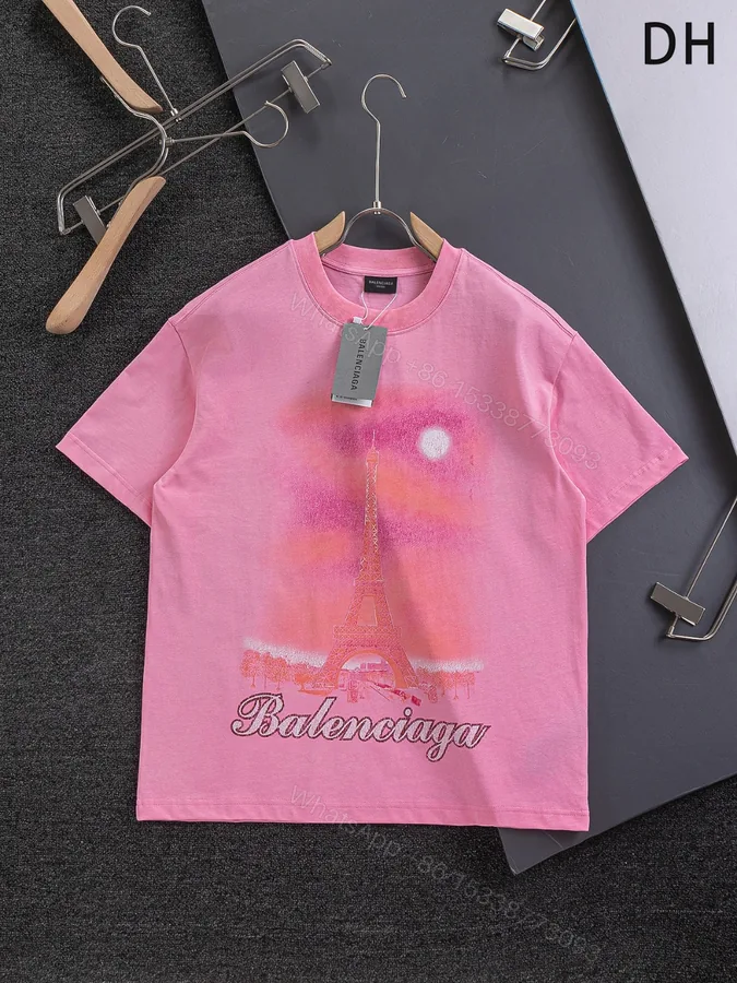 View 1 of BalenciagaA貨女款短袖T恤粉色艾菲爾塔印花法式浪漫感