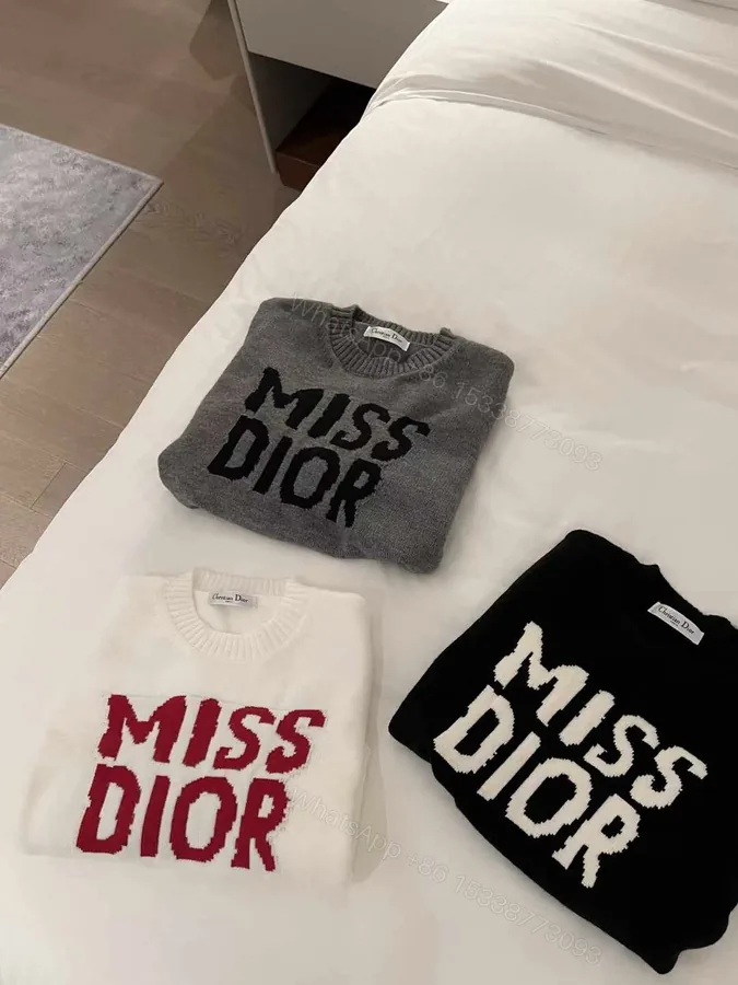 View 1 of DIOR