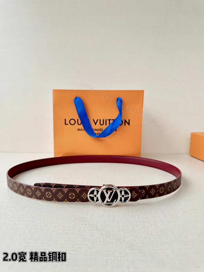 View 1 of LV 高仿女款 Monogram 圓形LV雙環扣腰帶 時尚氣質款
