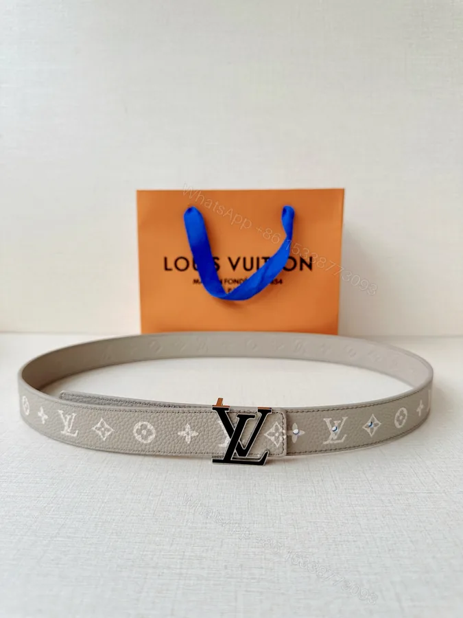 View 1 of LV 高仿 男款 雙面米白老花LV扣皮帶 3.4cm清新高級精品皮帶