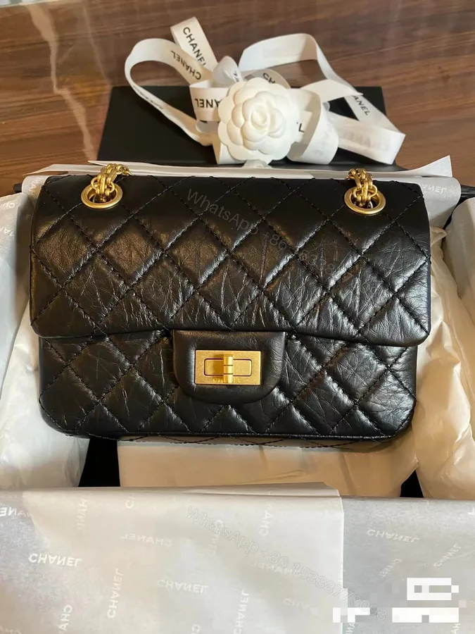 View 1 of CHANEL A貨 2.55 黑色金扣菱格鏈條包 經典復古風手提肩背包